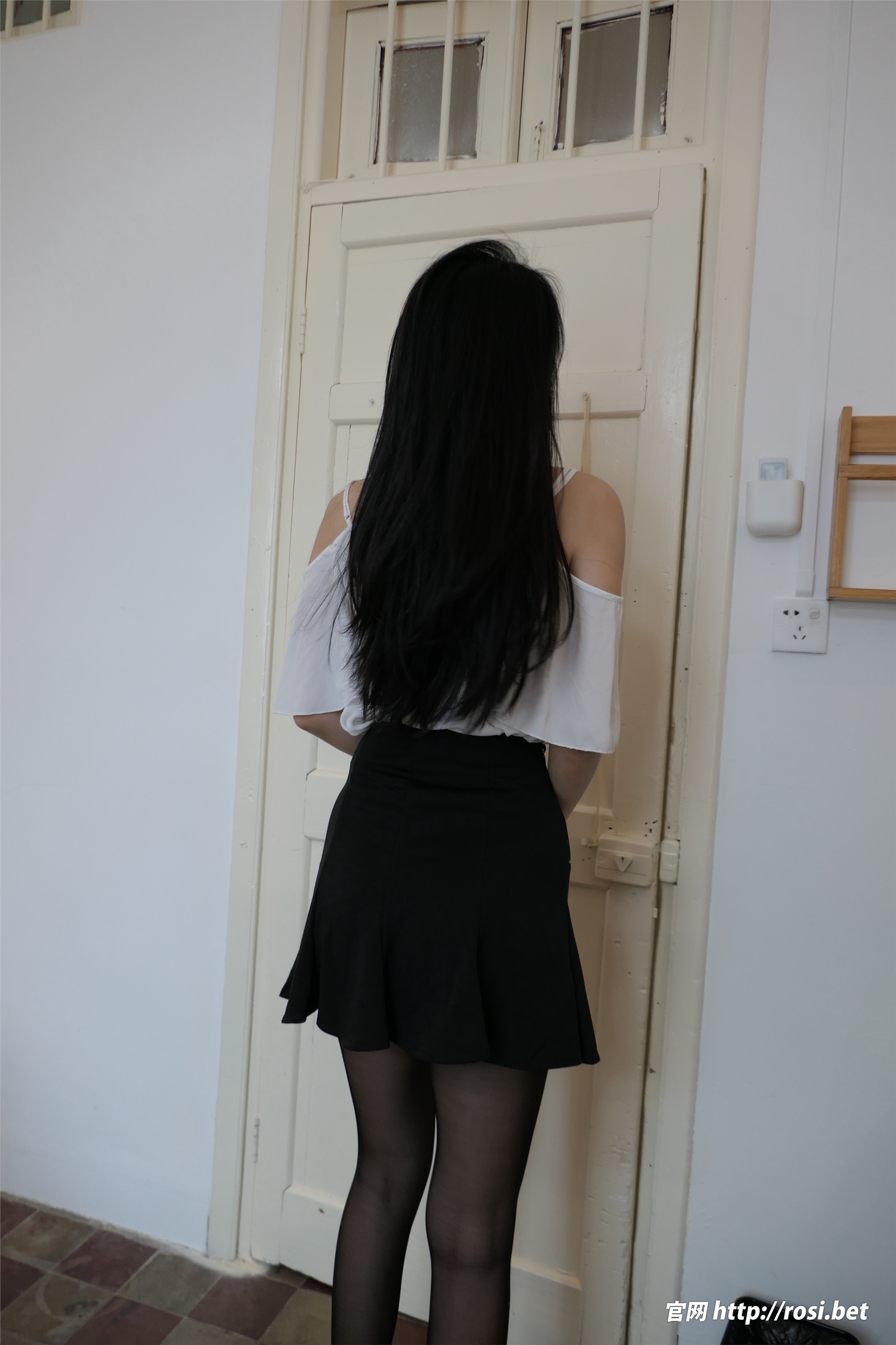 ROSI写真 2024.10.26 NO.4709